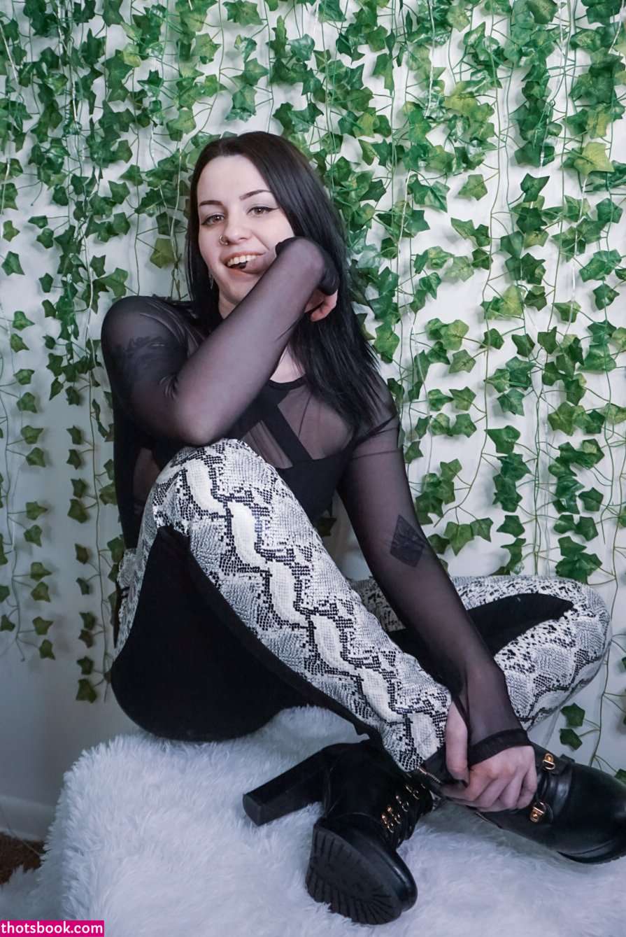 ConcealedBones Photos #13 263632