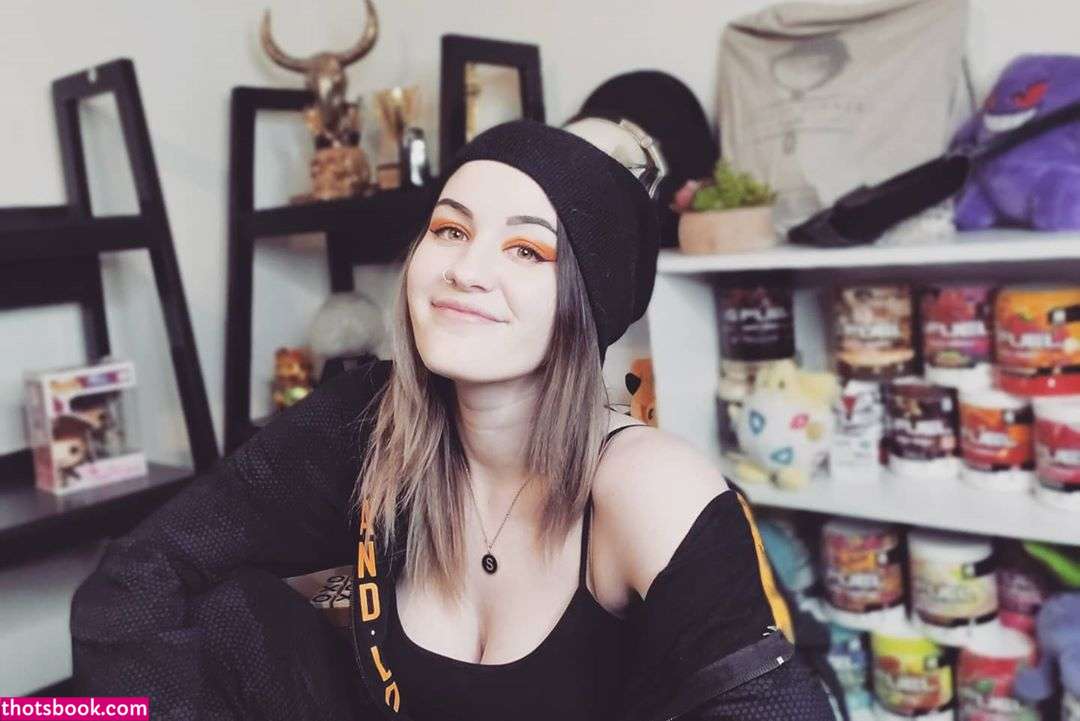 ConcealedBones Photos #15 263642