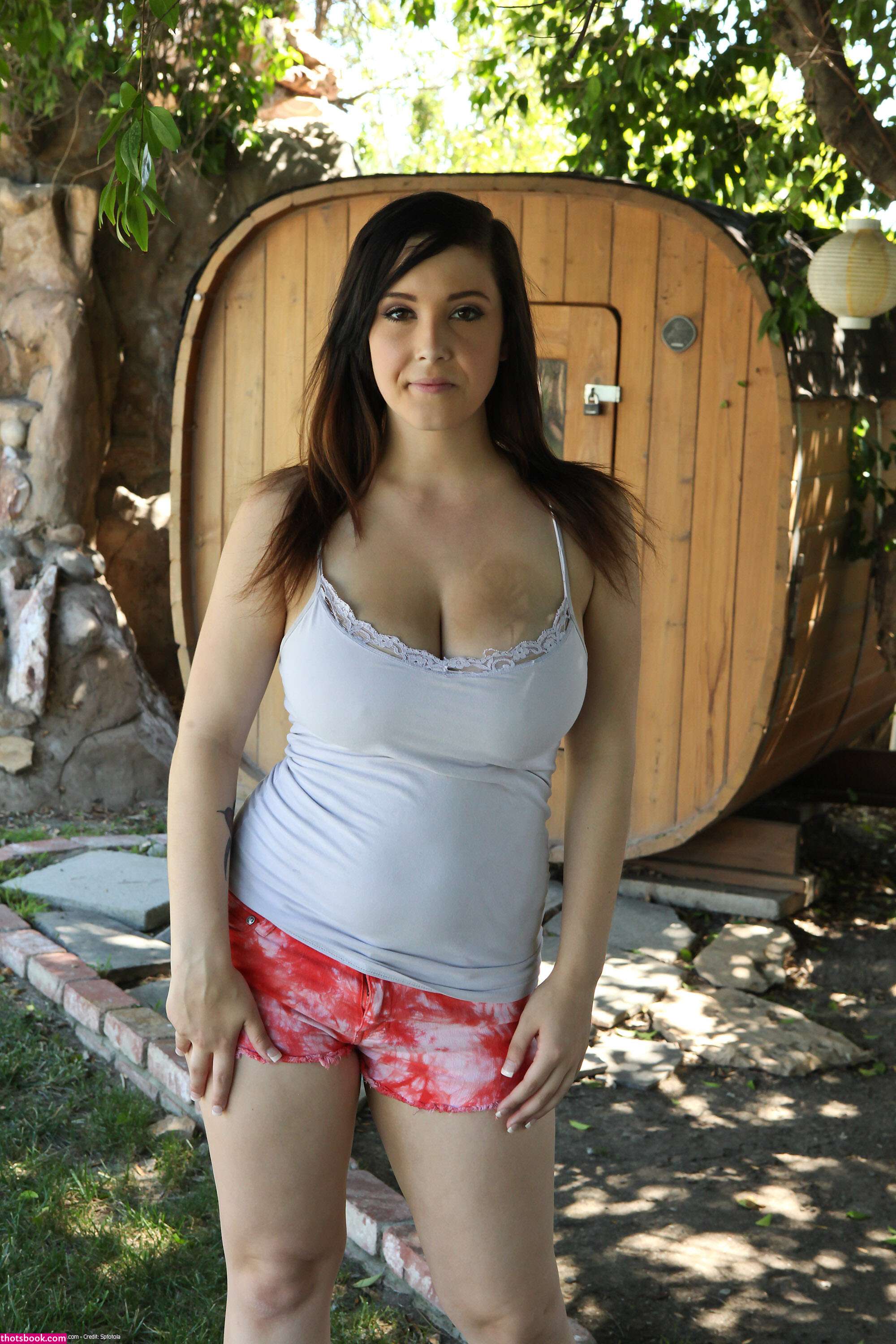 Noelle Easton Photos #1 243804