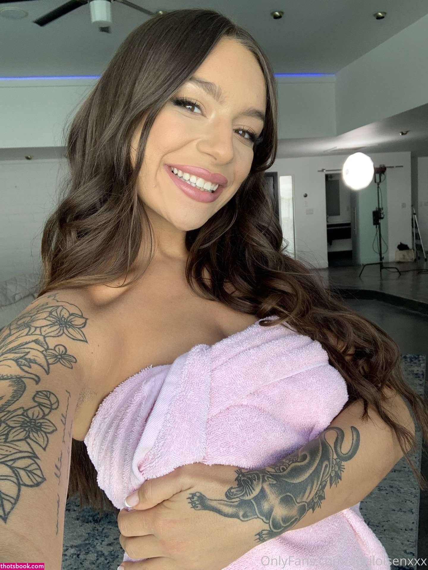 April Olsen Photos #8 261460