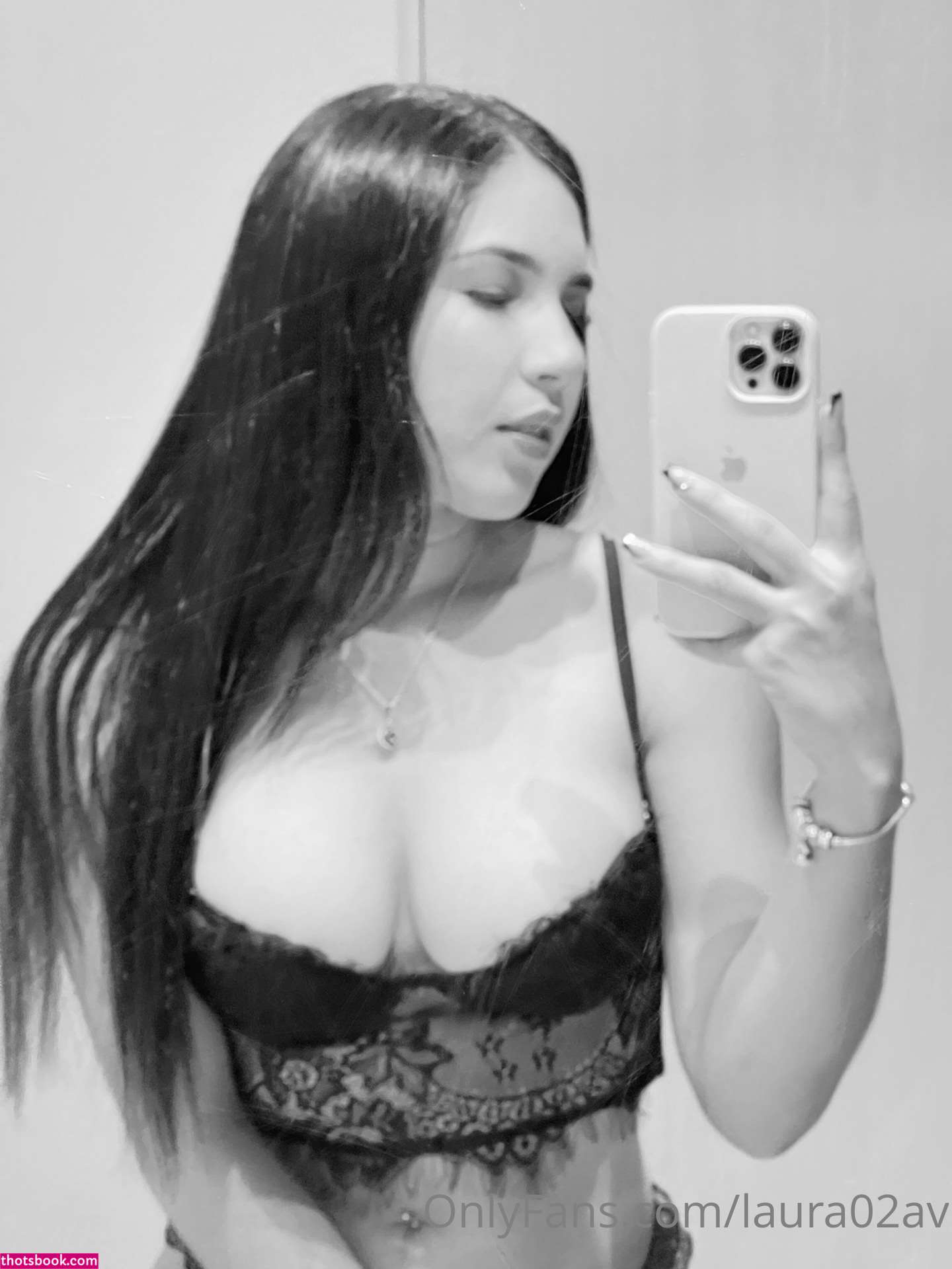 Laura02av  LauraAmaya Photos #8 252887