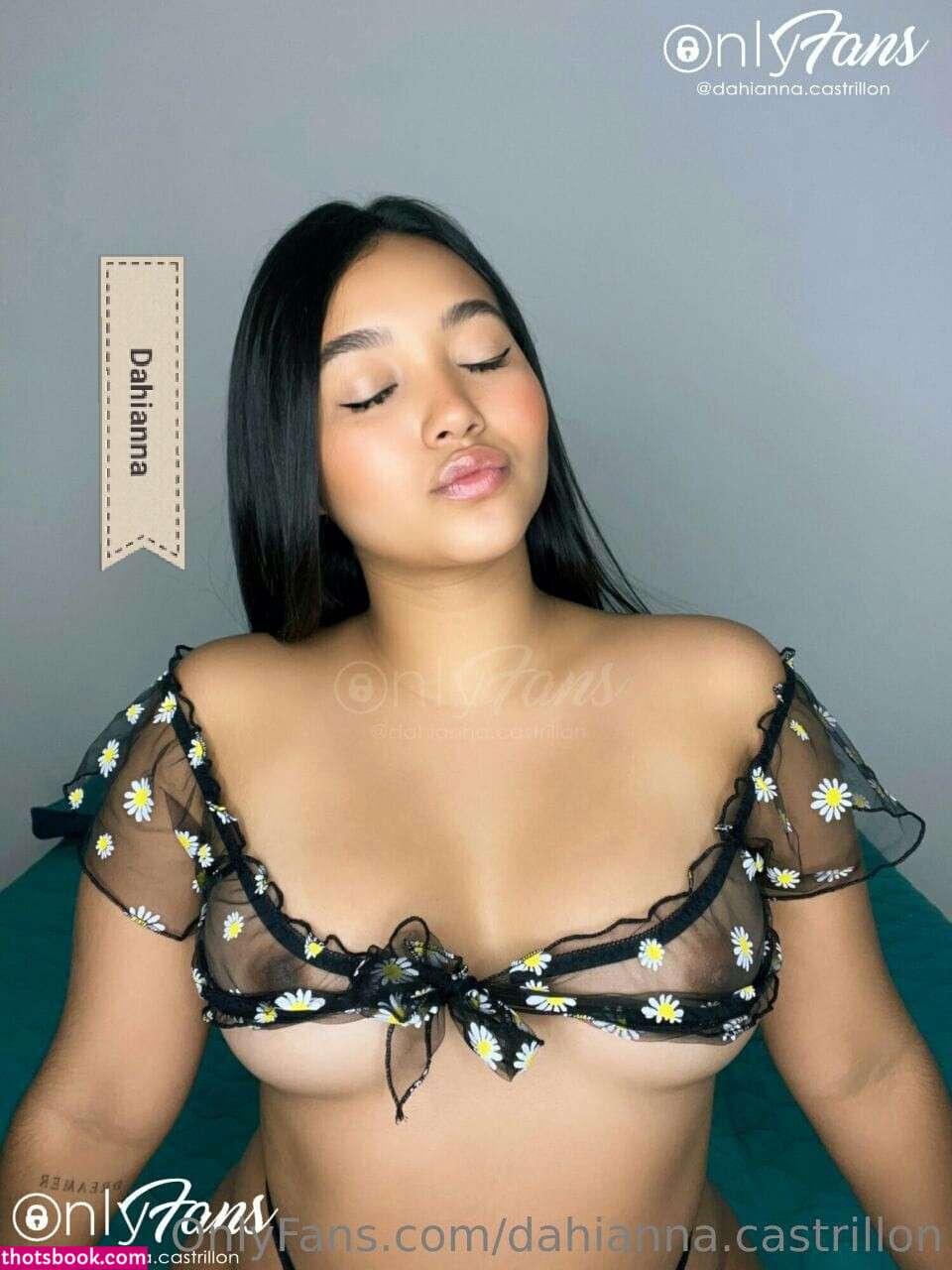 Dahianna Castrillon Nude Onlyfans Photos #4 245346