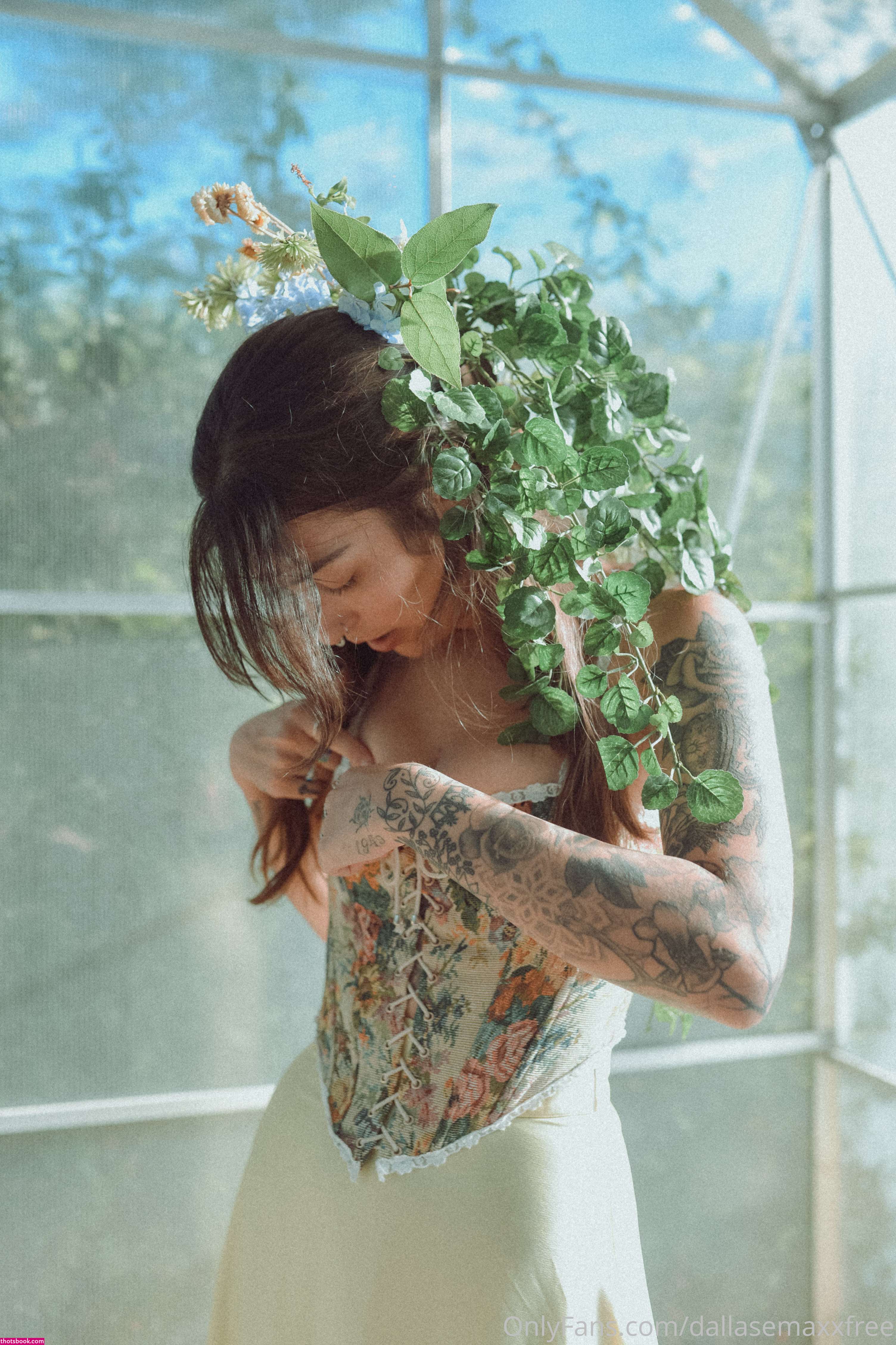 Dallas Maxwell Photos #9 246347