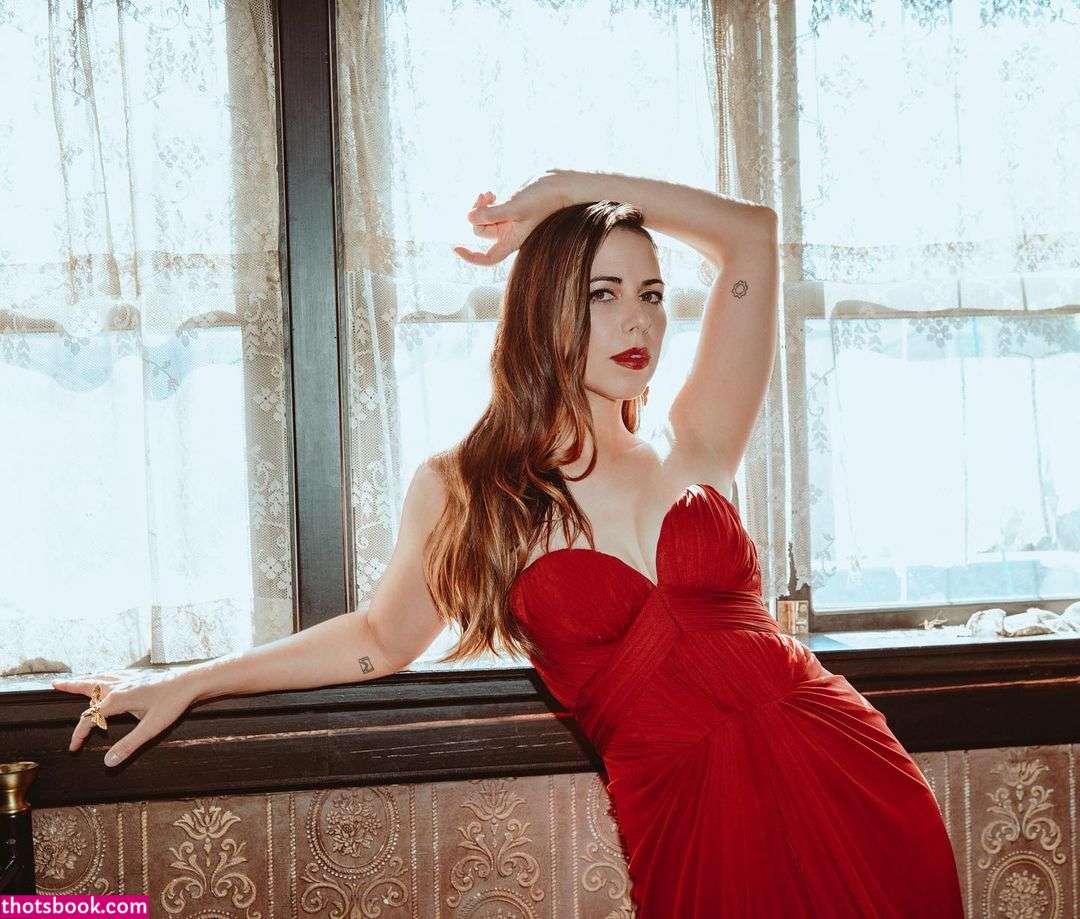 Laura Bailey Photos #2 260179