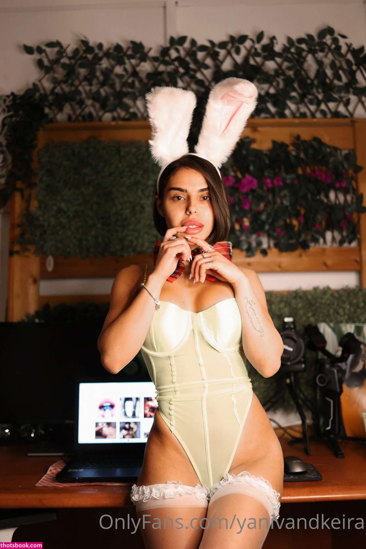 Jungle Girl Nude OnlyFans Photos #4 1033689