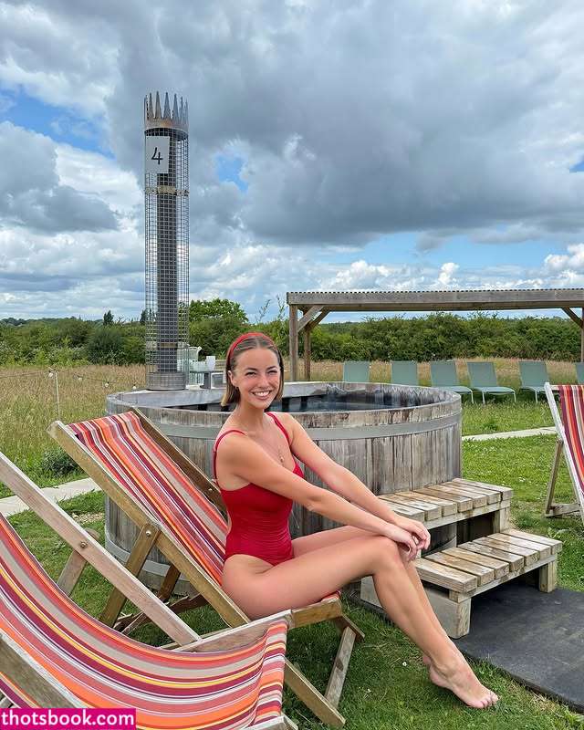 Amelie Manzoli Nude Leaks OnlyFans Photos #17 1722490