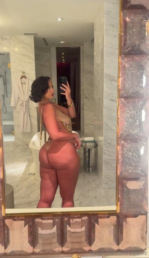 Yesjulz Nude Leaks OnlyFans Photos #24