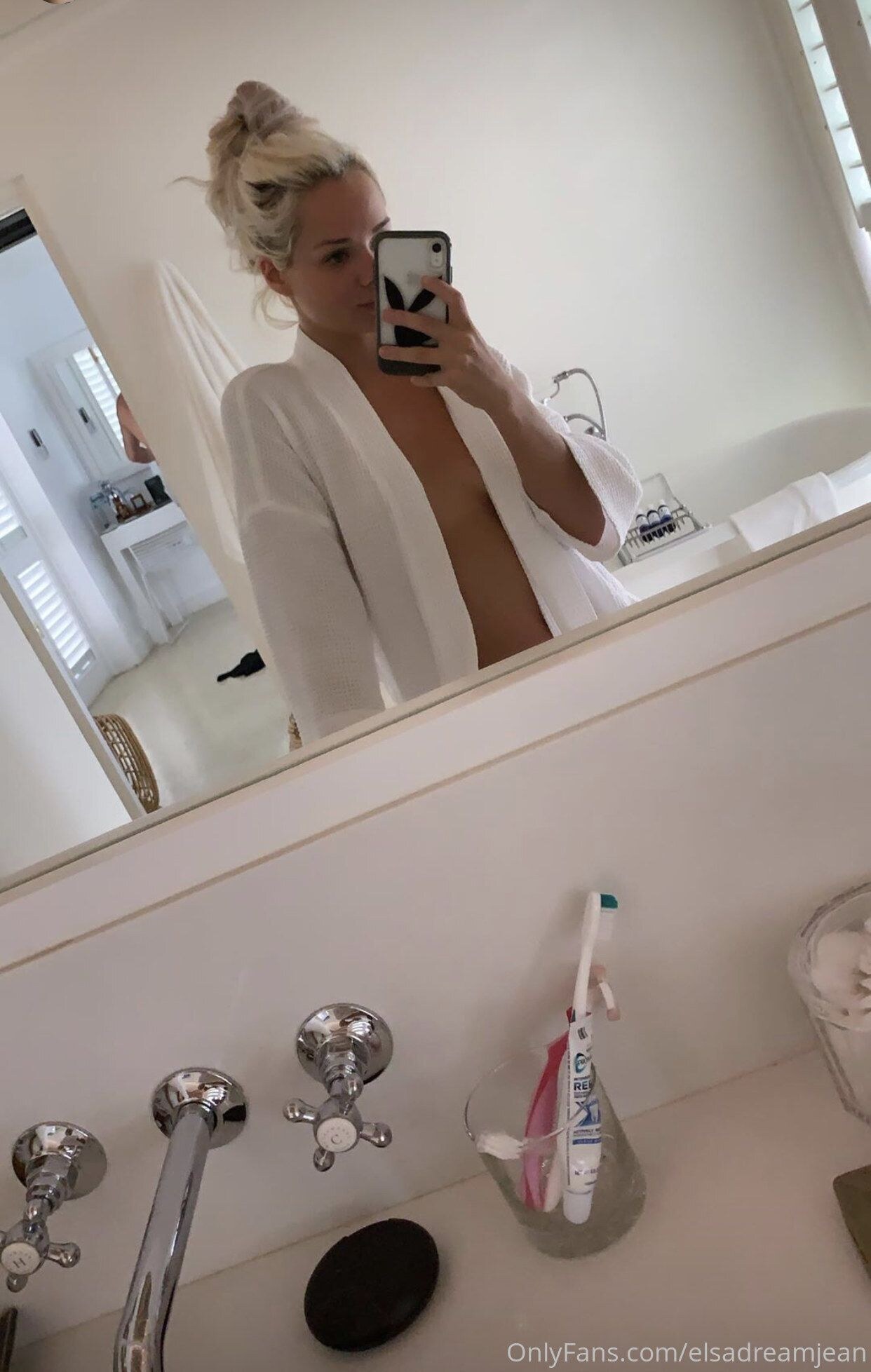 Elsa Jean Nude Photos VI 72722