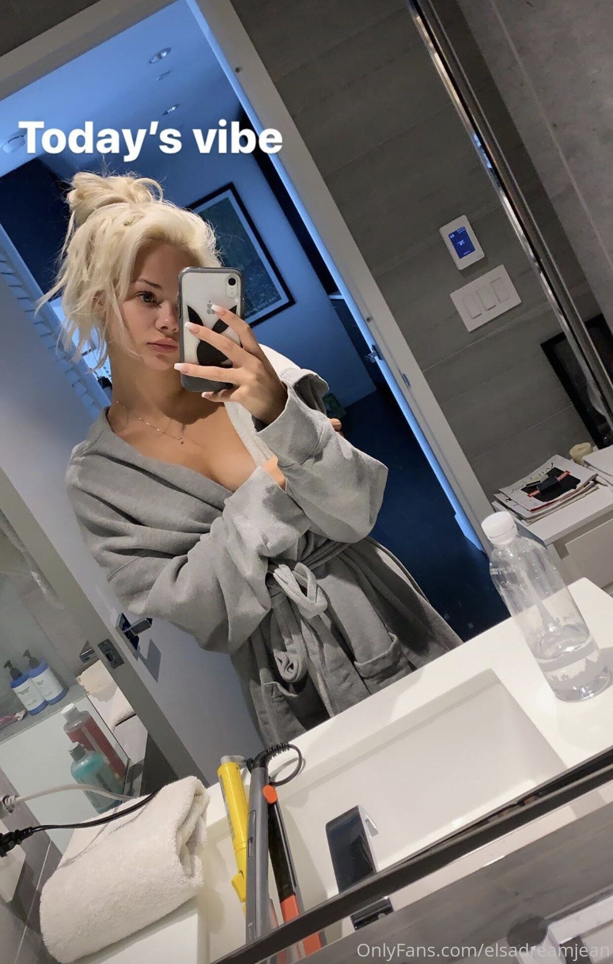 Elsa Jean Nude Photos VI 72730