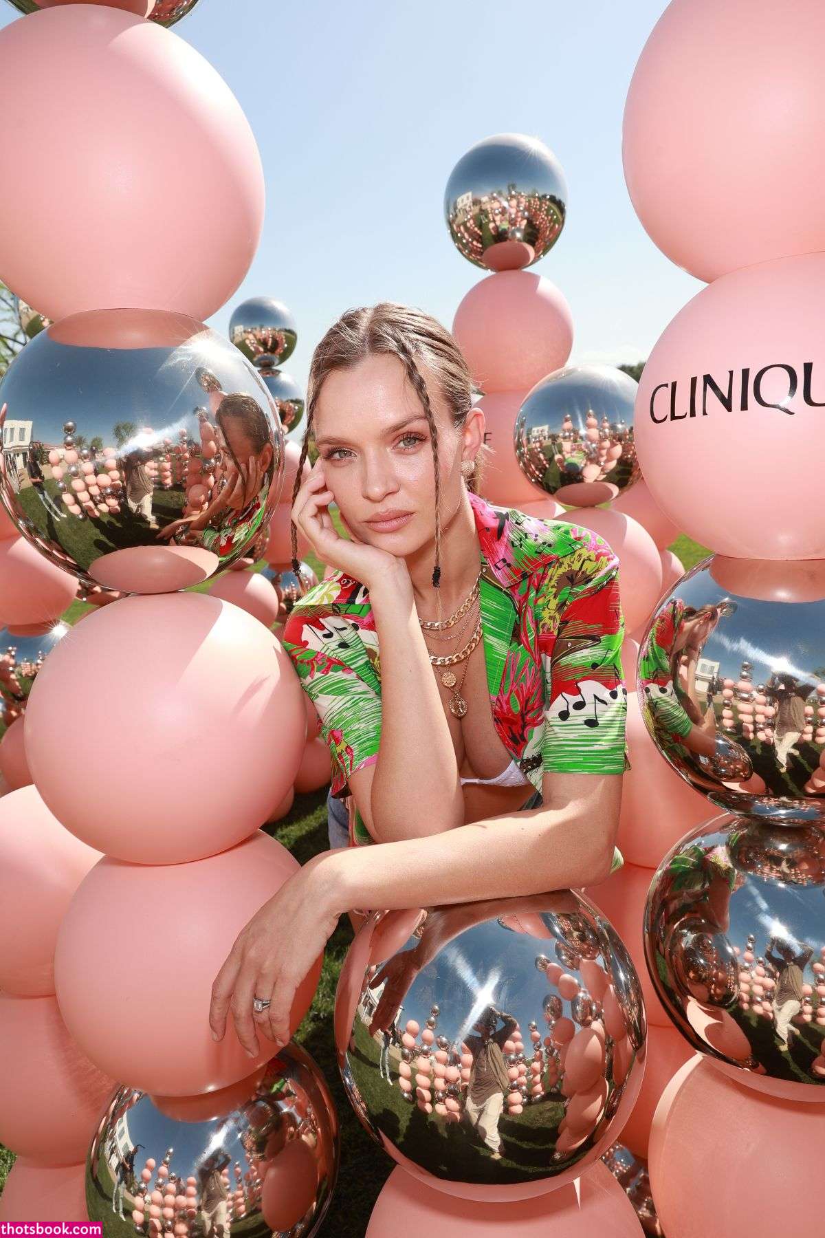 Josephine Skriver Nude Photos #12 456978