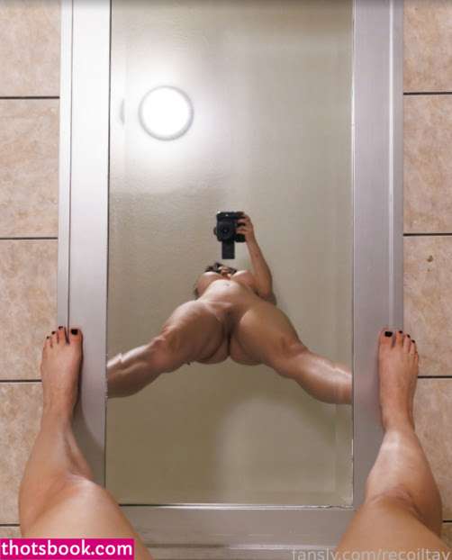 Taylor Feingold Nude Photos #10 462467