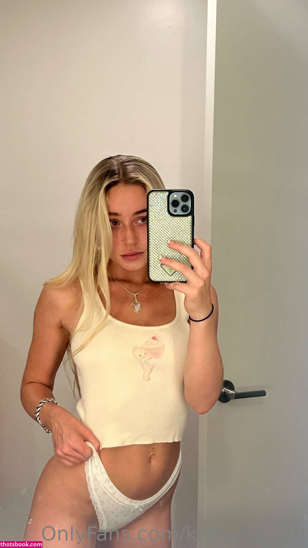 Kelly Lauren Nude Photos #3 459863