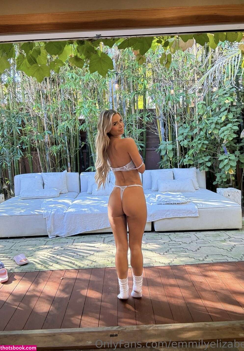 Emily Elizabeth Nude Photos #13 460315