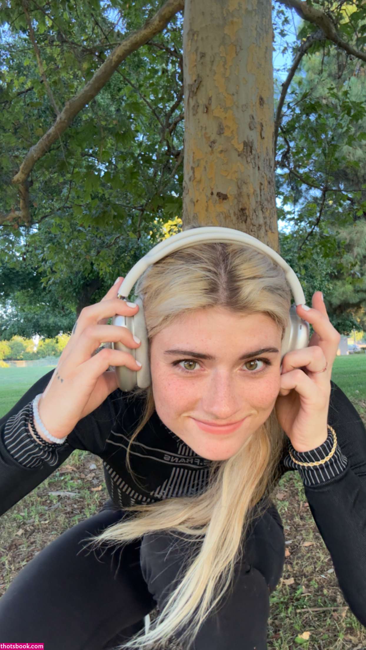 Faith Ordway Nude Photos #4 460989