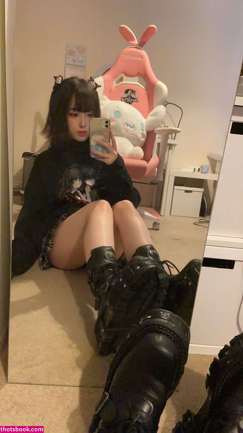 Rinuyi Nude Photos #5 424089