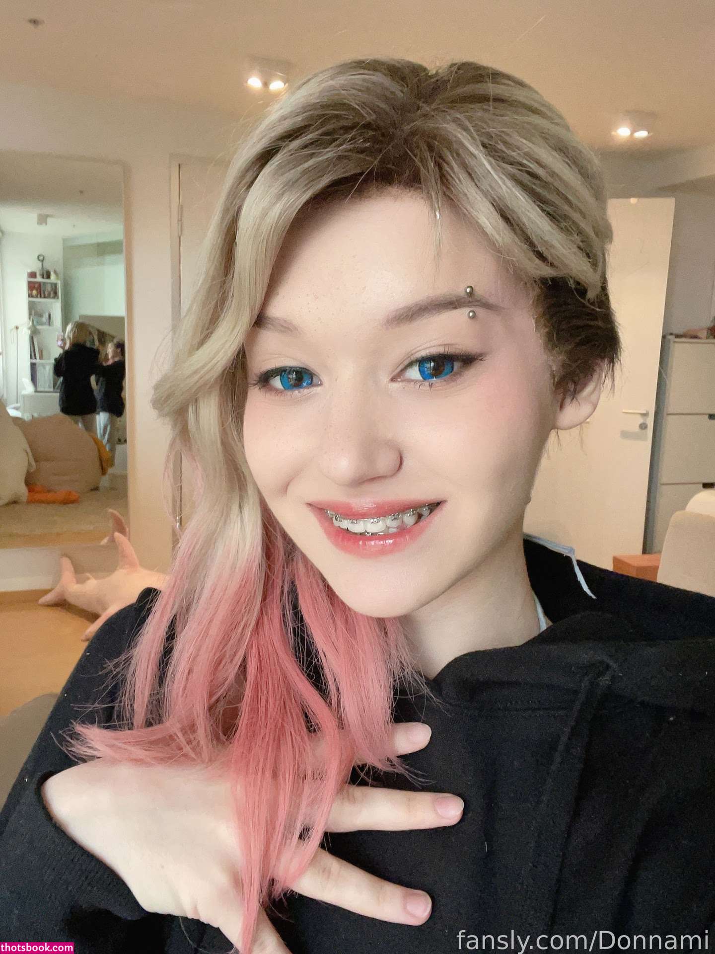 Donna loli Nude Photos #18 424334