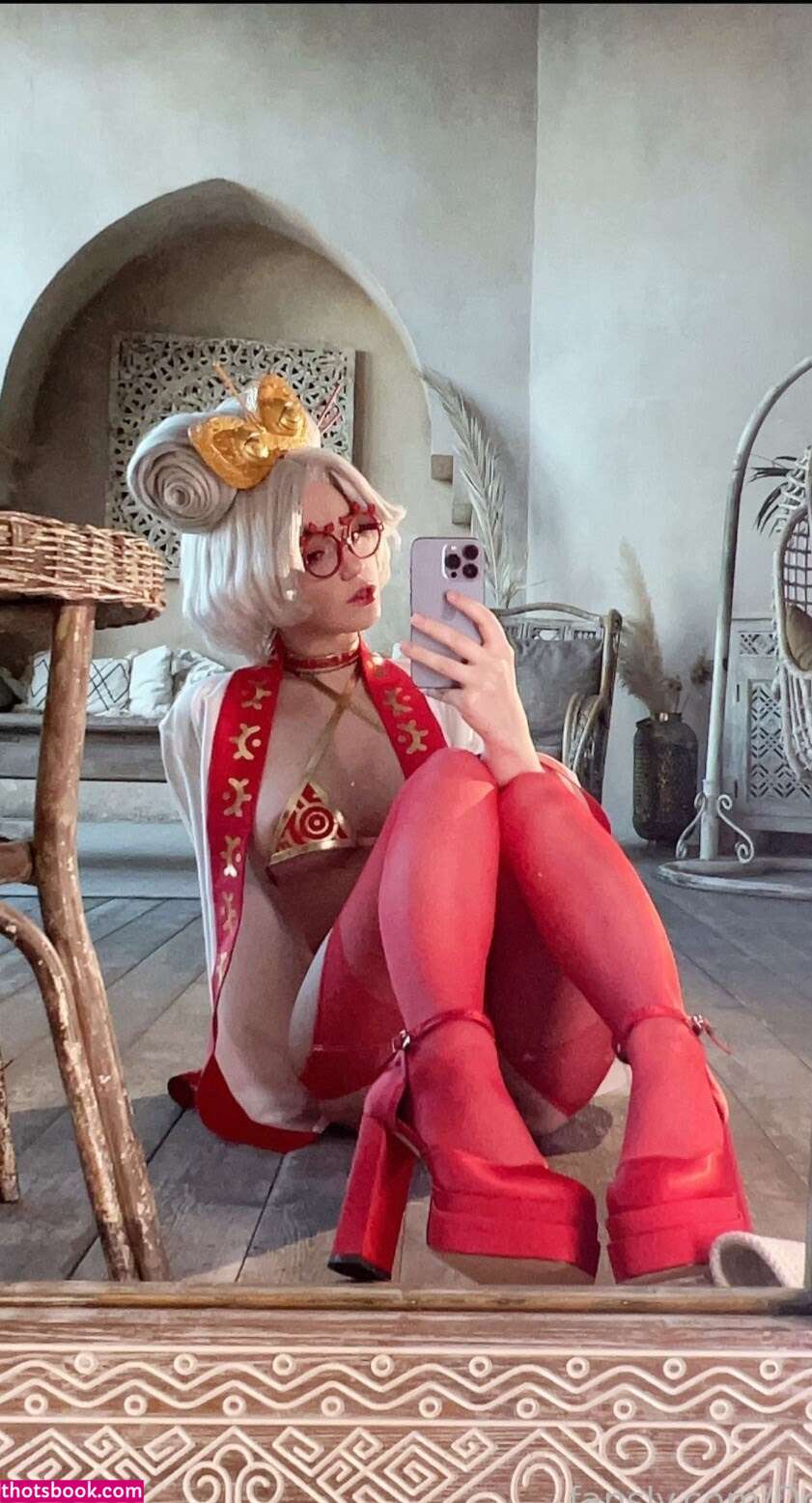 Donna loli Nude Photos #21 424396