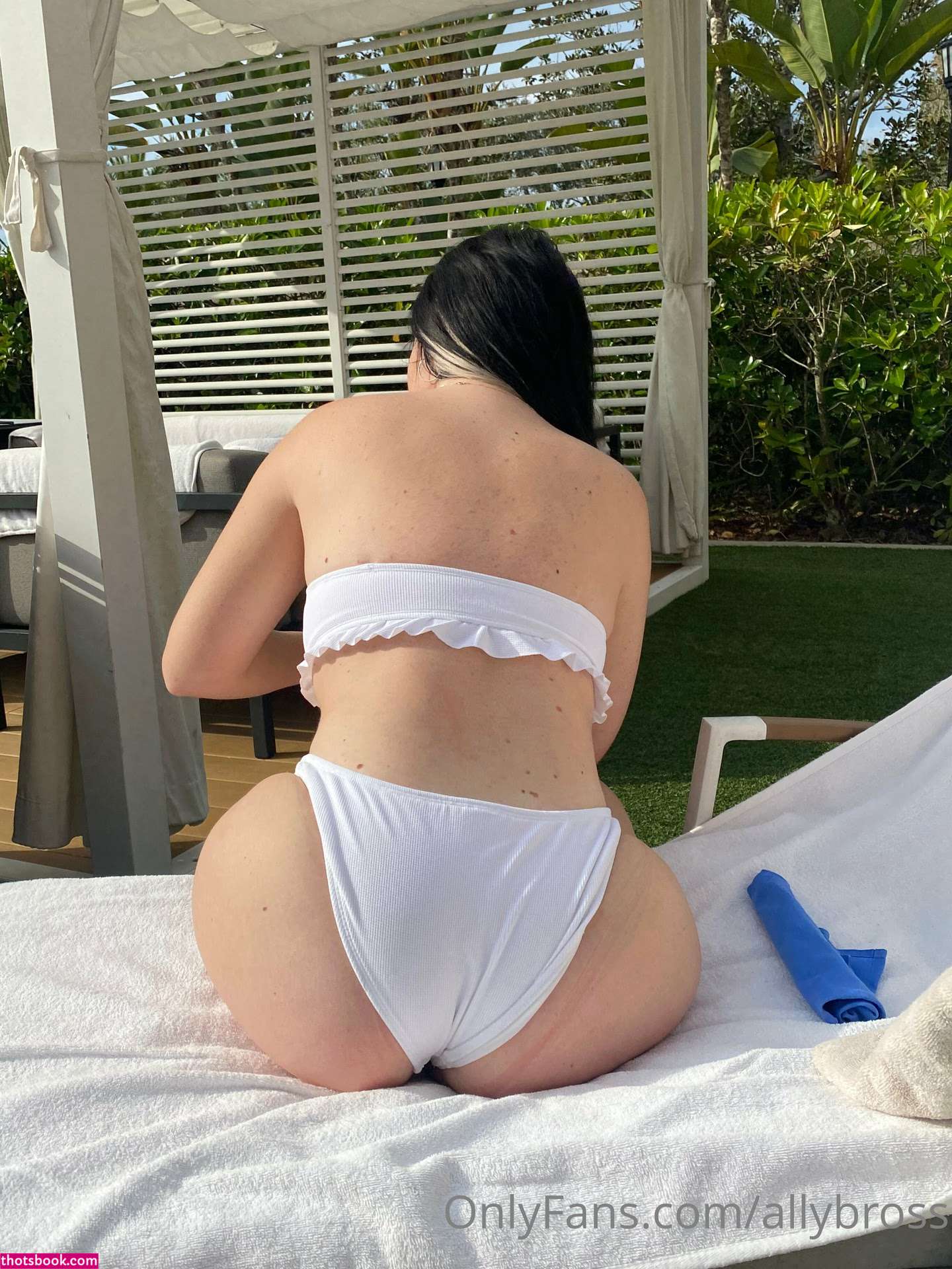 Bellasummersxo Allyamorxo Ally Amor Ally Bross Nude OnlyFans Photos #2 1259837