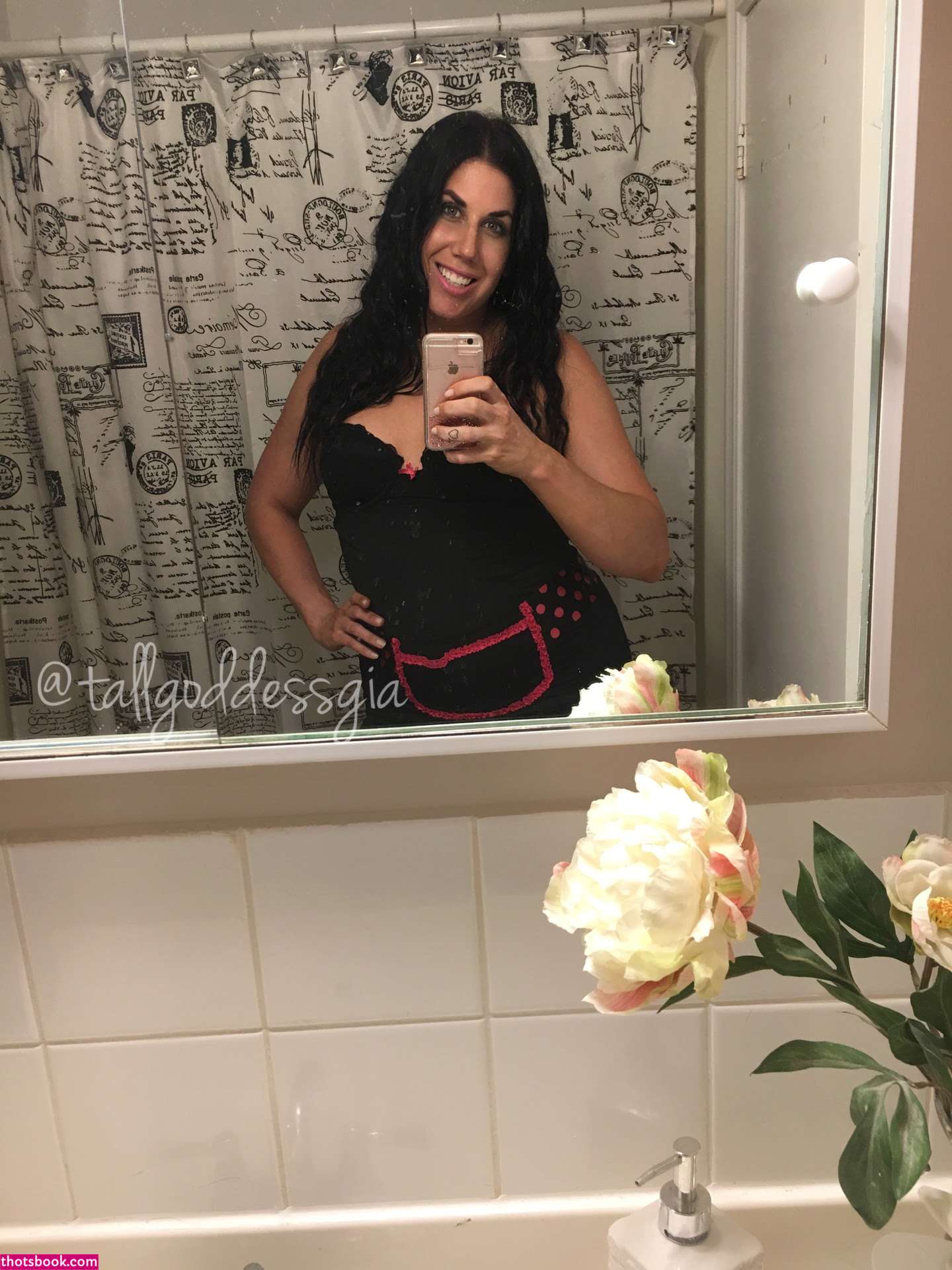 Tall Goddess Gia Gia De Luca Nude Leaks OnlyFans Photos #4 1324673