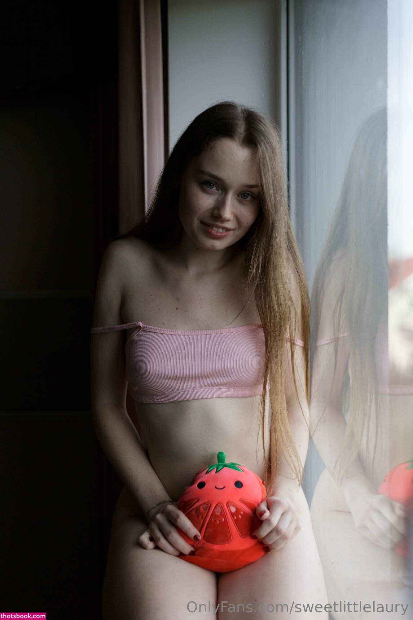 lbelanel smallxlaura Laura Nude Leaks OnlyFans Photos #15 1329560