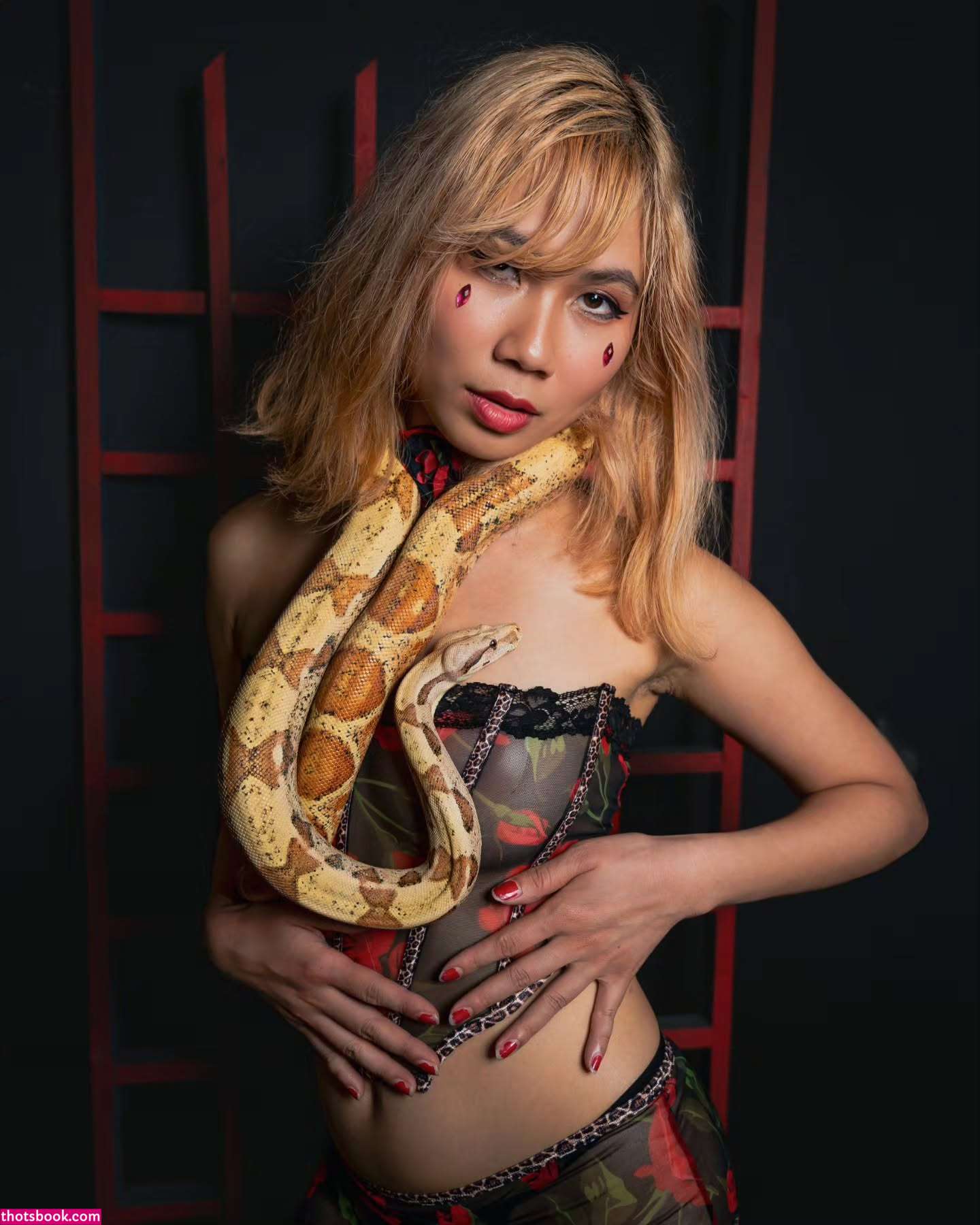 Bessy Q Quynh Van Aquentine Justa Queen Final Girlz Nude Leaks OnlyFans Photos #5 1878170