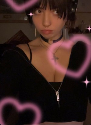 Olivia Kirsch deadseriouslol uhhlivia69 Nude Leaks OnlyFans Photos #3