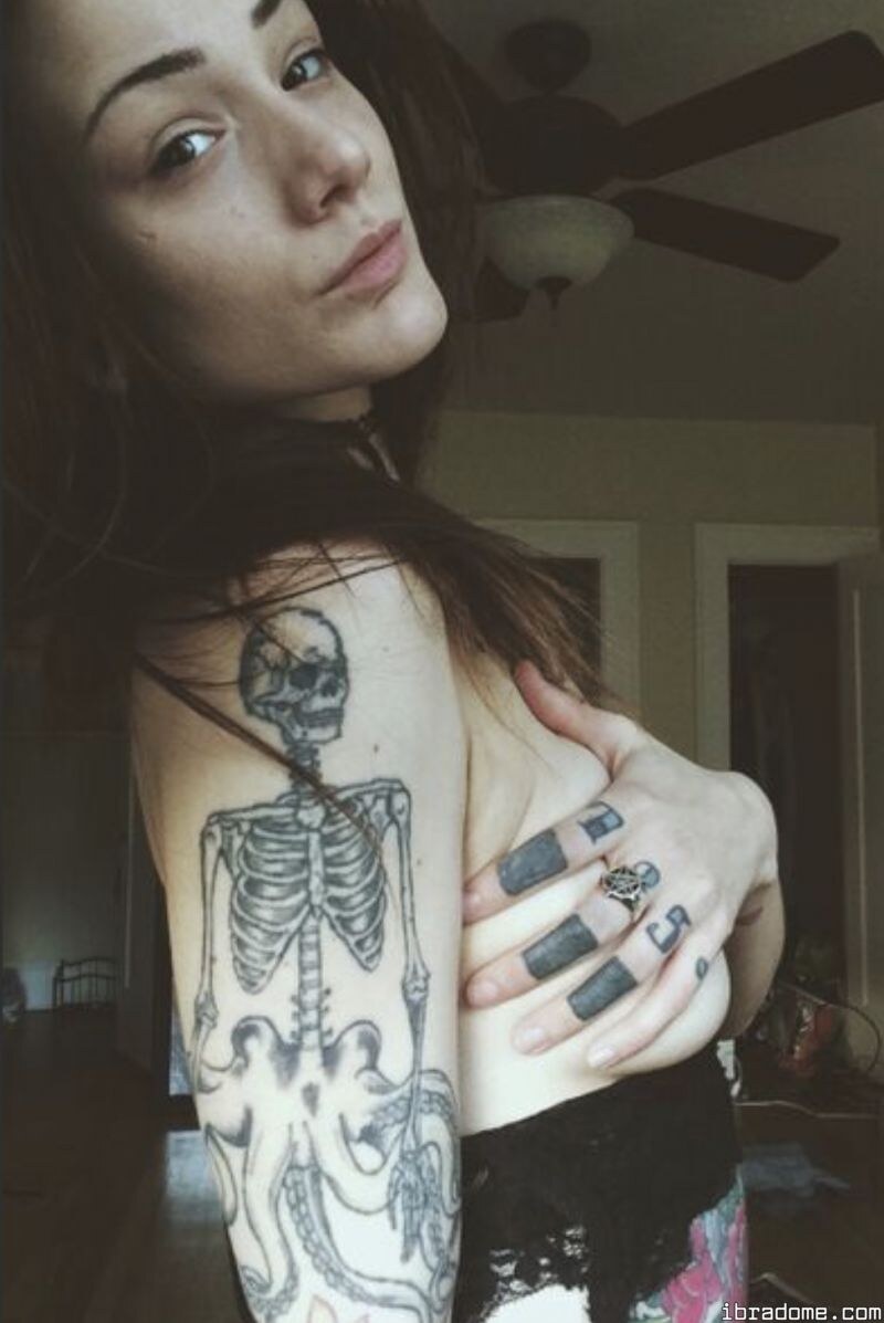 weedissotight Nude Photos 17168