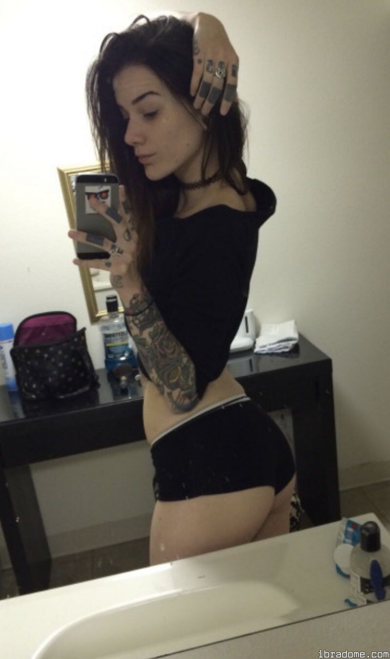 weedissotight Nude Photos 17175