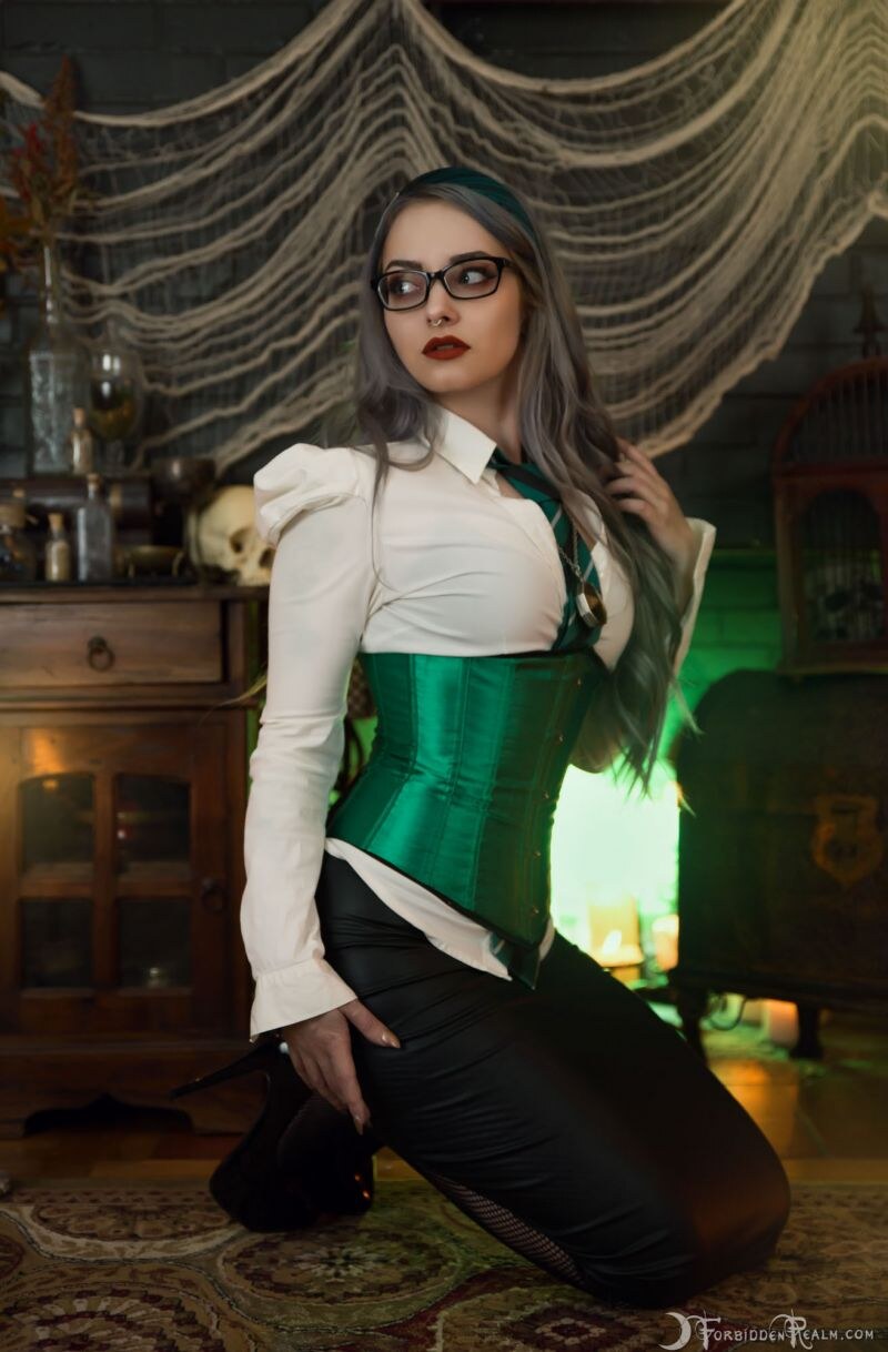 Genevieve Professor Of Potions 12063