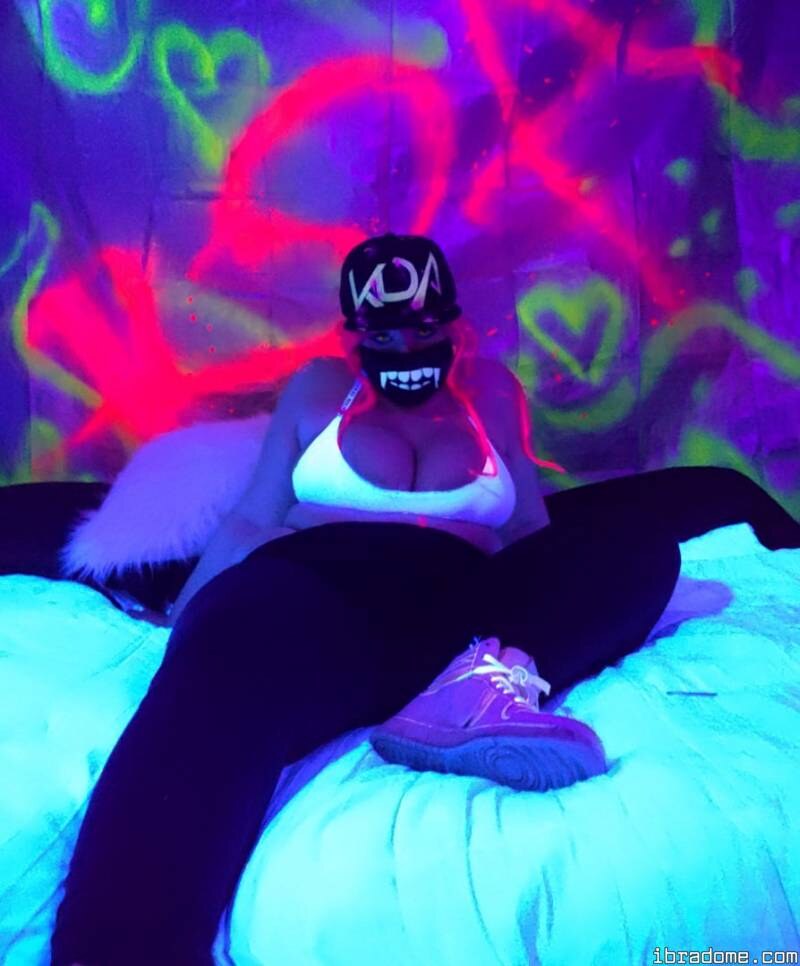 Striderscribe Nude KDA Akali Cosplay Photos! 24304