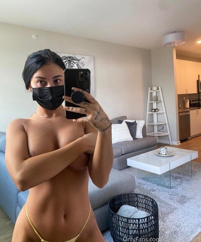 Devorah Roloff Nude Photos 83144