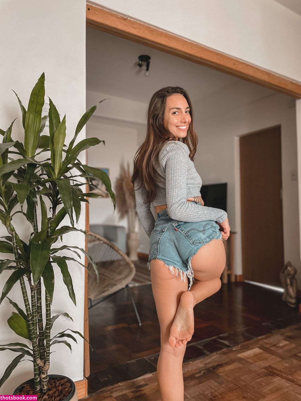 Ana Bloom Photos #1 152551