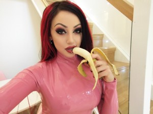 Dani Divine Nude OnlyFans Photos #7