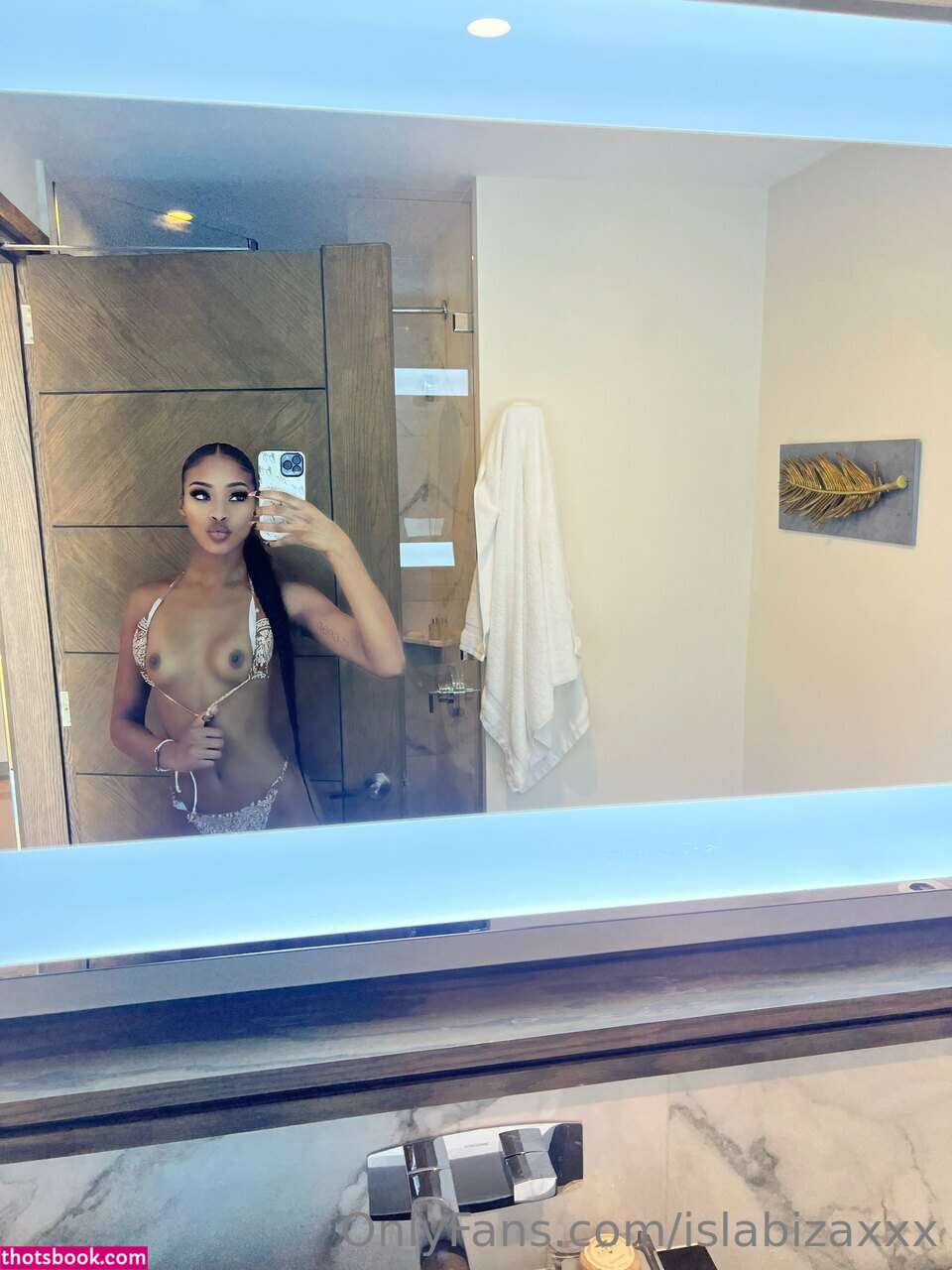 Isla Biza Nude OnlyFans Photos #14 559638