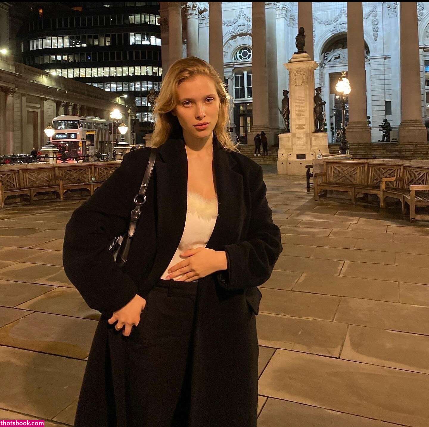 Laura Oganessian Nude Leaks OnlyFans Photos #1 1407594