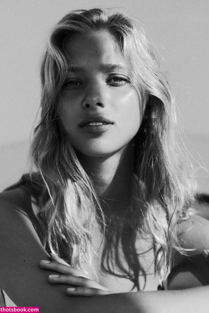 Laura Oganessian Nude Leaks OnlyFans Photos #2 1407606