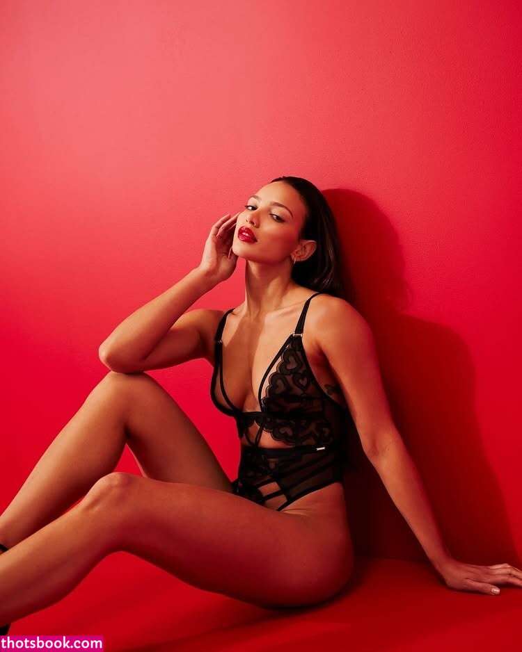 Laura Oganessian Nude Leaks OnlyFans Photos #5 1407642