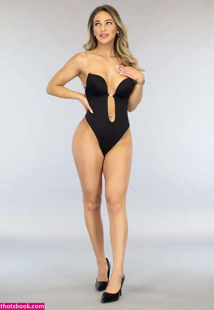 Wendie Vlaar Nude Leaks OnlyFans Photos #2 1408419