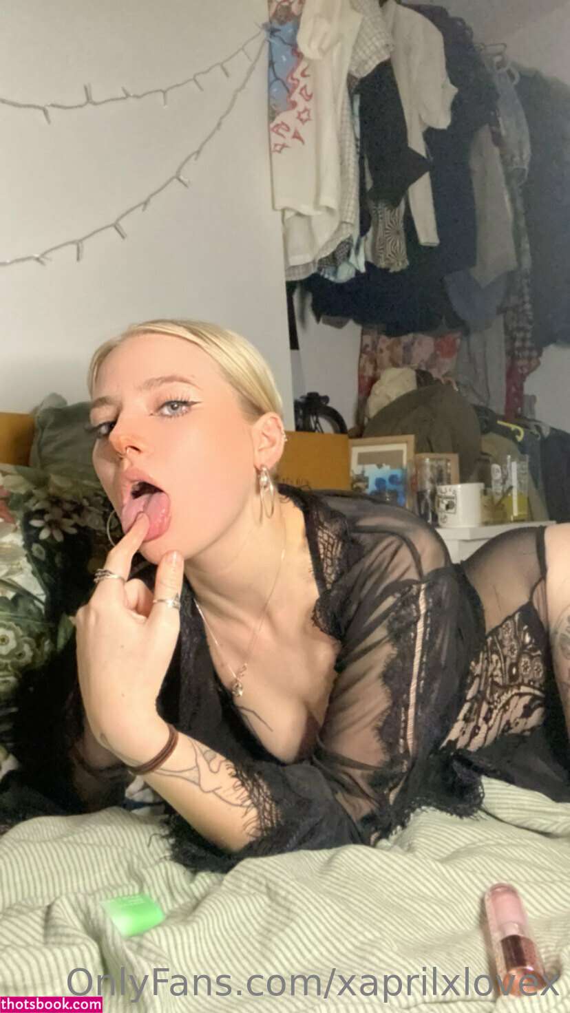 AprilLove UK xaprilxl0vex Nude Leaks OnlyFans Photos #4 1438090