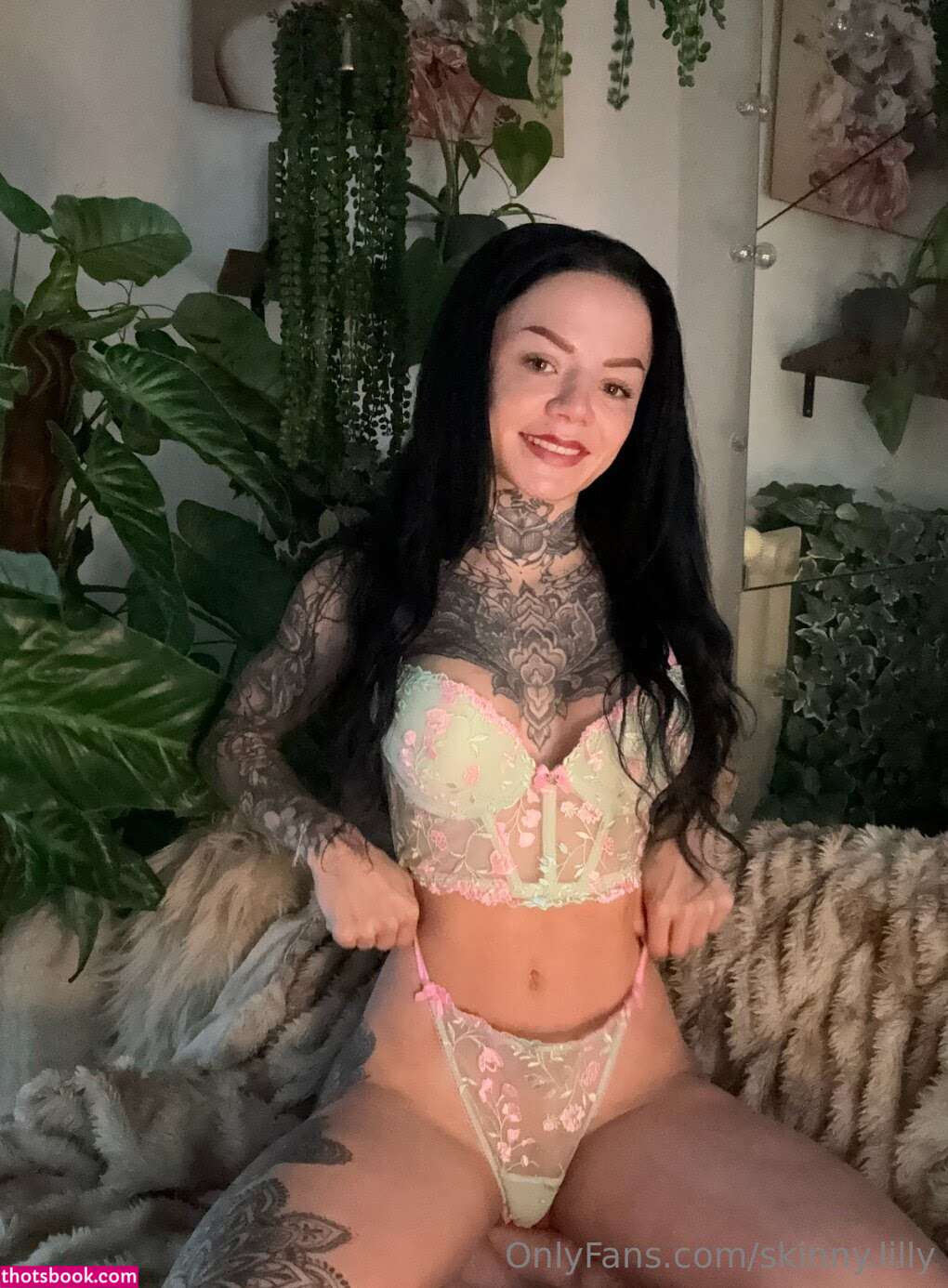 Skinny Lilly Nude Leaks OnlyFans Photos #2 1417353