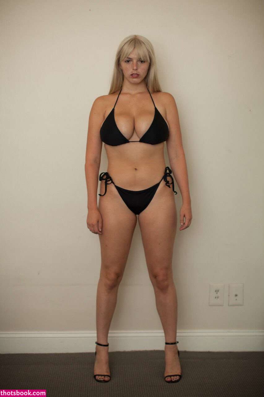 Morgan Cozzi Daisy Jean Daisy Chains Nude Leaks OnlyFans Photos #1 1445680