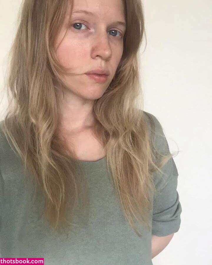 lady long limbs Nude Leaks OnlyFans Photos #4 1447575