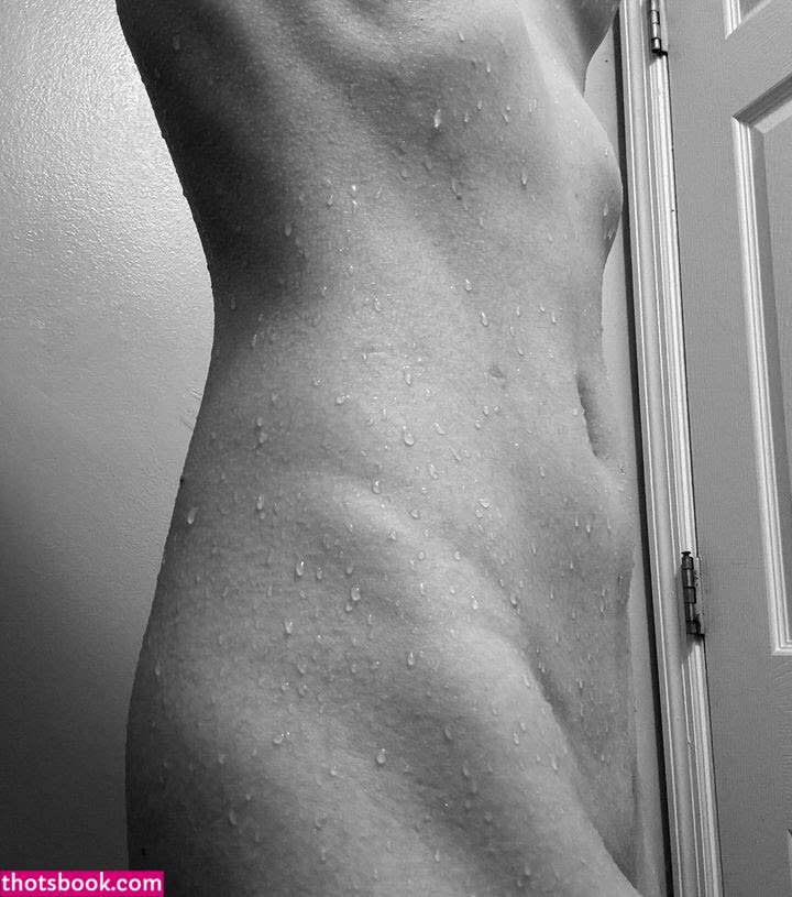 lady long limbs Nude Leaks OnlyFans Photos #5 1447578