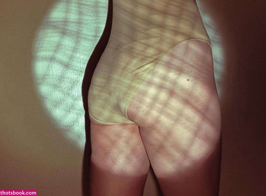 lady long limbs Nude Leaks OnlyFans Photos #5 1447582