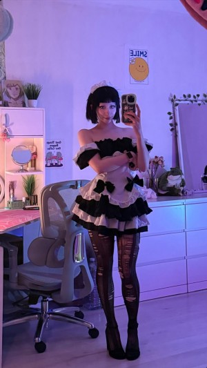 Zira merz Nude Leaks OnlyFans Photos #3