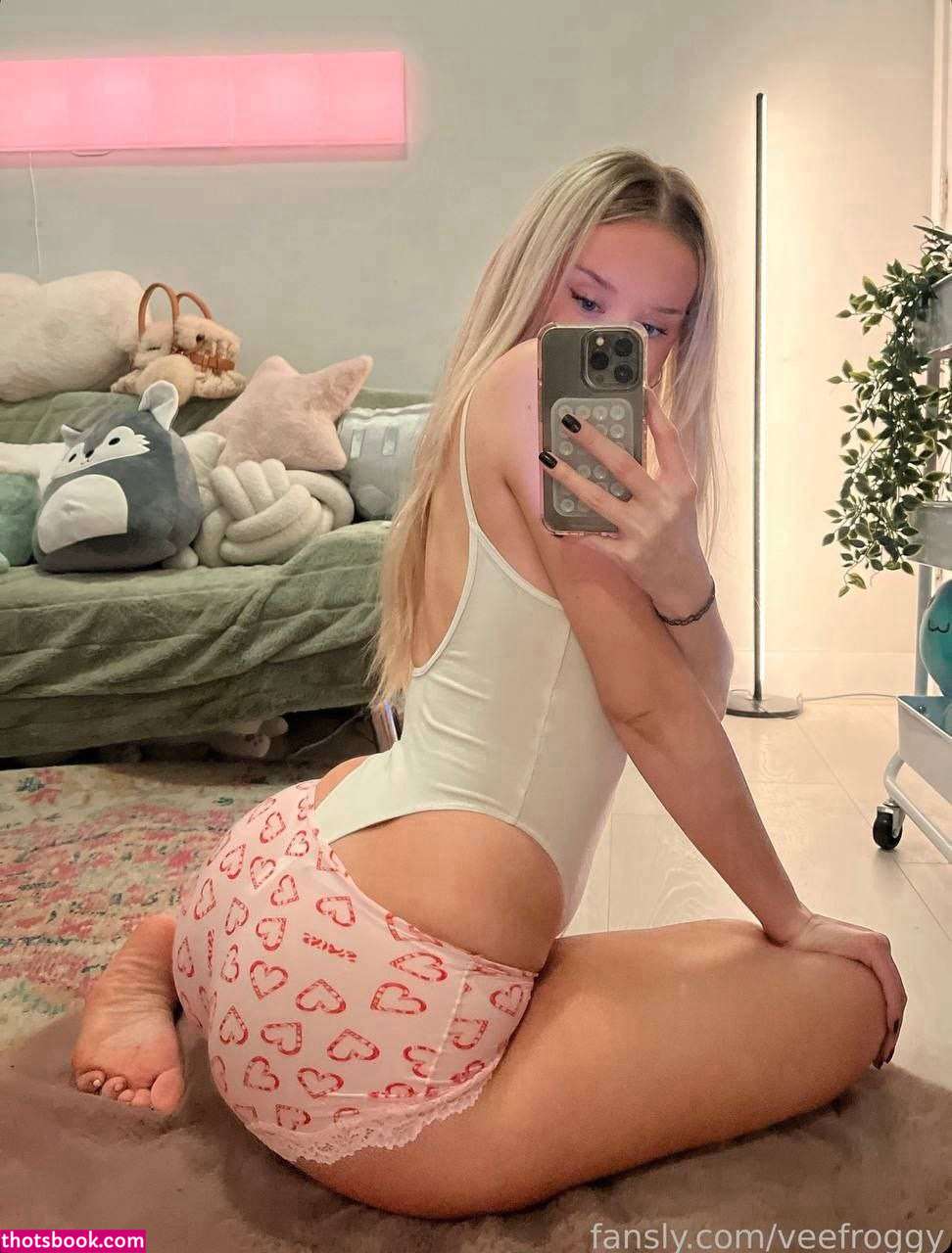 veefroggy veronika Nude Leaks OnlyFans Photos #11 1922711