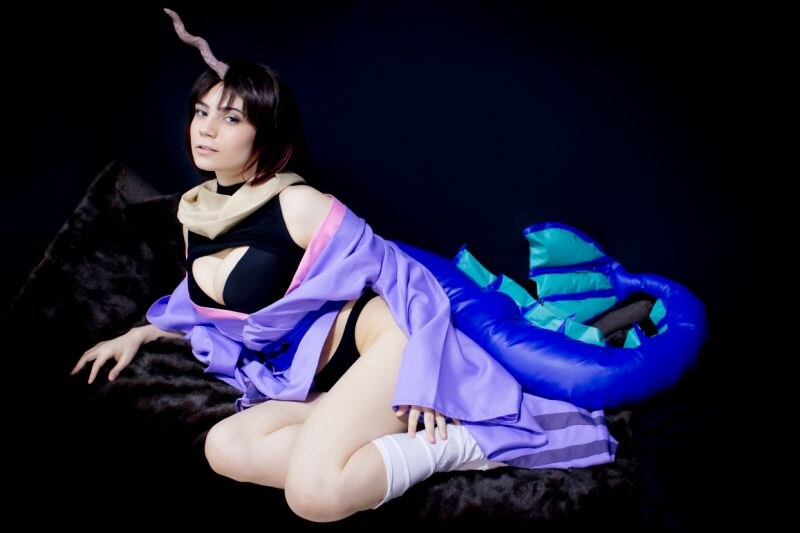 Juka Crasoves - Elma 10136