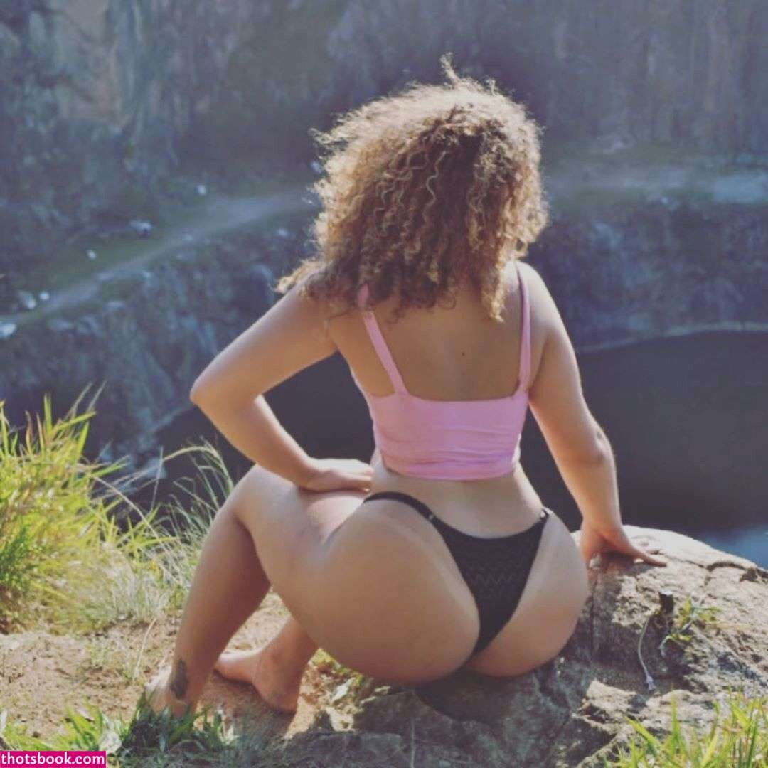 Vitoria Mansueto Photos #1 140407