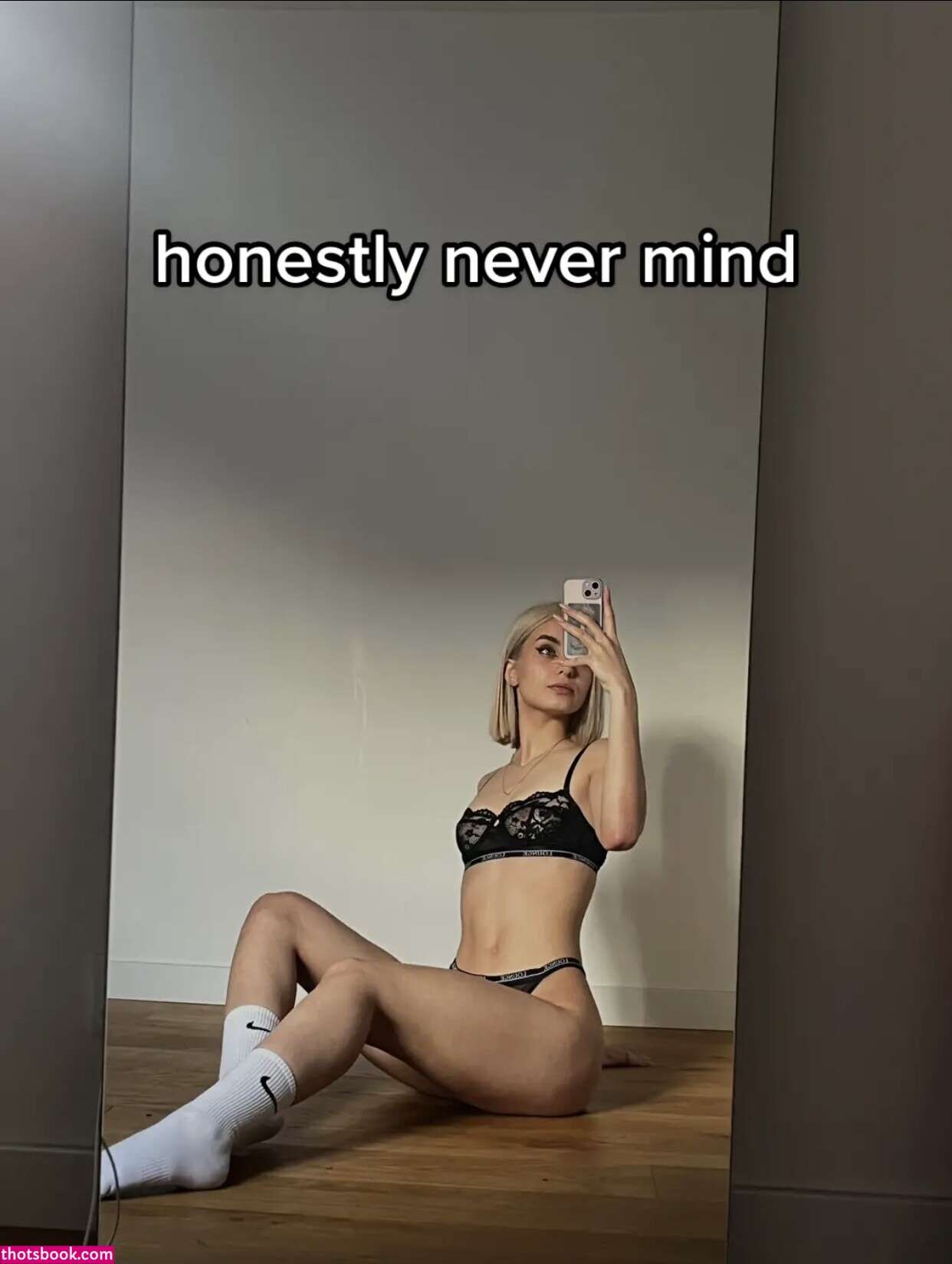 Lina Hsly Photos #1 142201