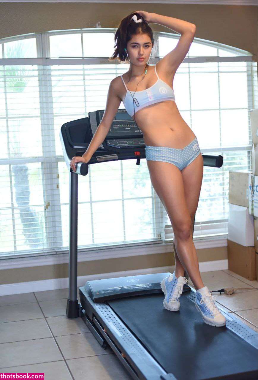 Kylin Milan Nude OnlyFans Photos #4 529767